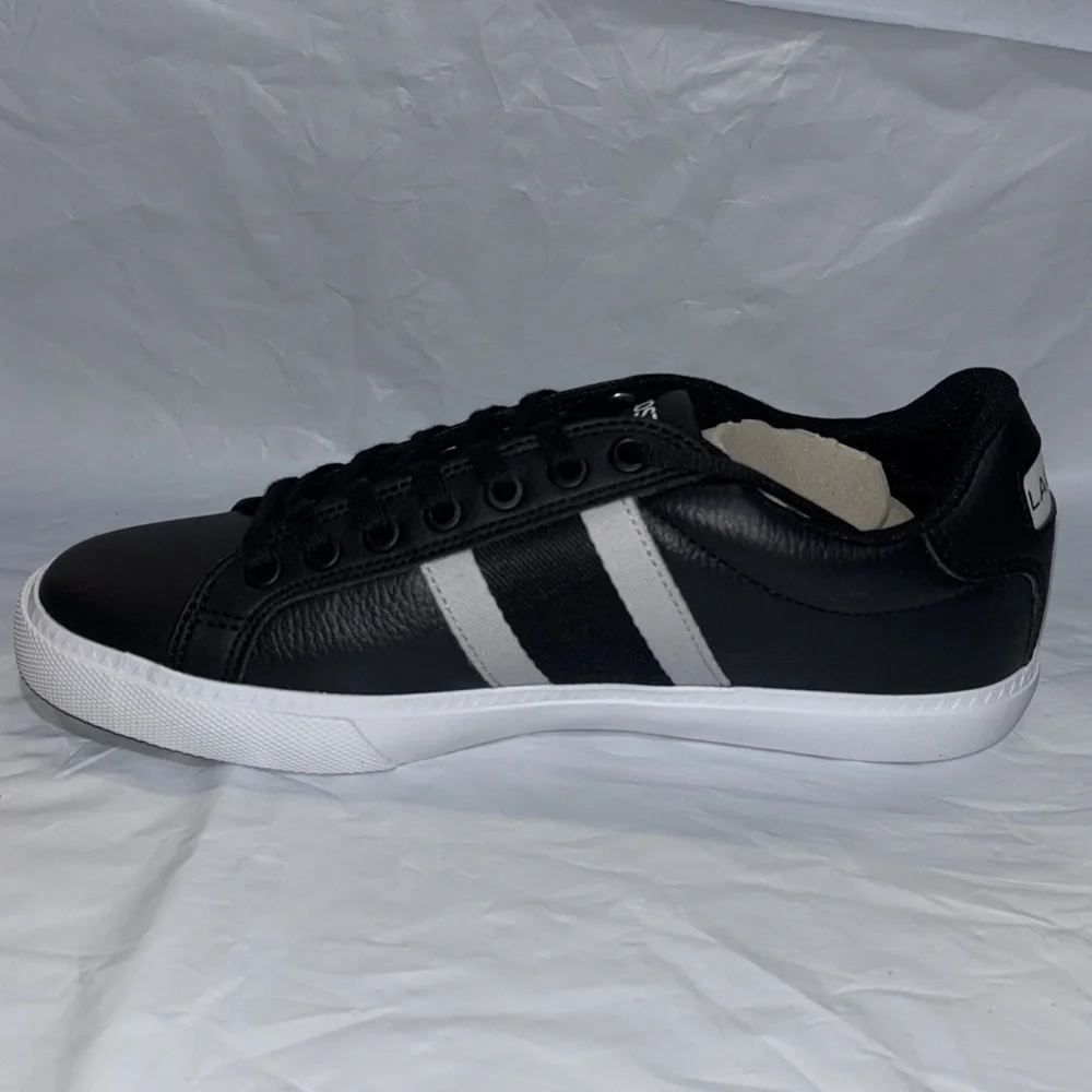 NEW LACOSTE Womens Grad Vulc 120 Sneakers Casual Flat Round Toe Low-Rise Size 6